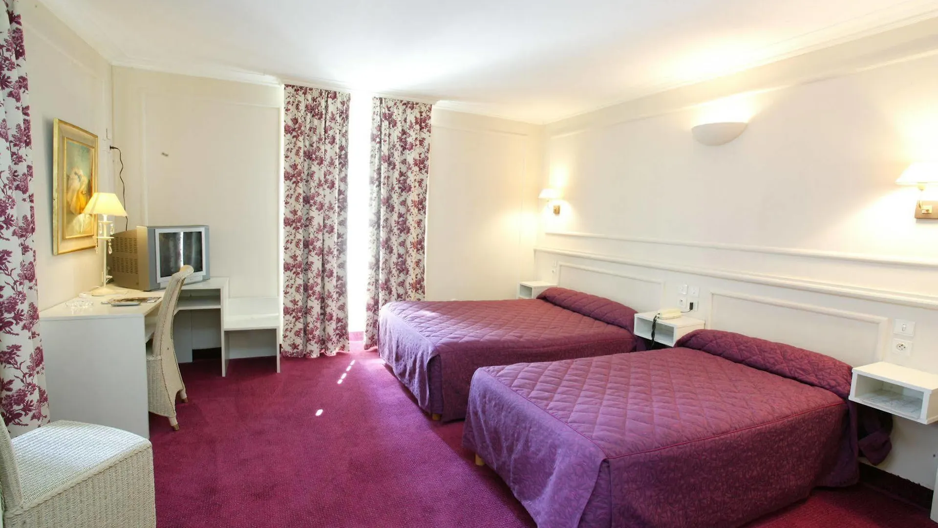 Grand Hotel De Souillac 3*,  France