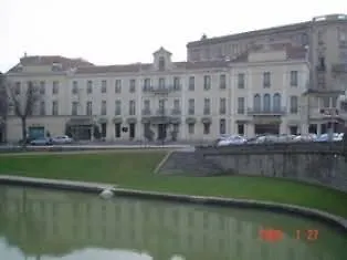 Grand Hotel De スイヤック 3*,